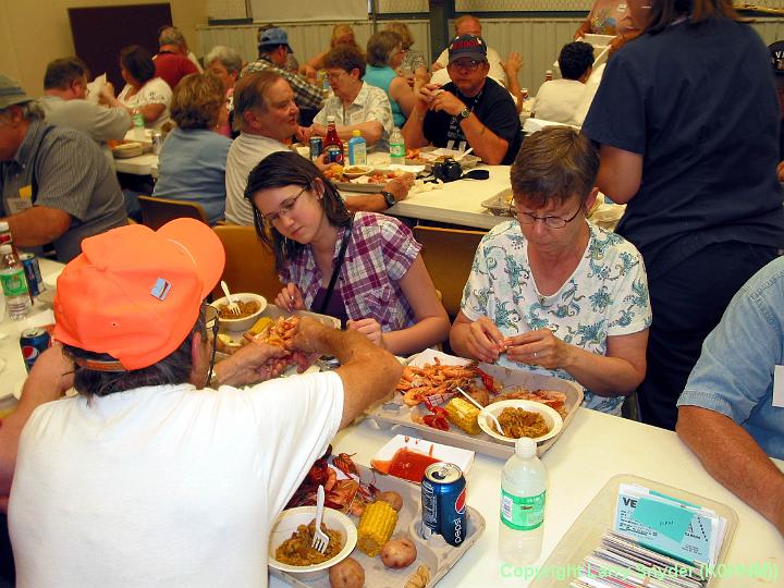 IMG_0391_K0HNM_Granddaughter_First_Shrimp_Boil.JPG